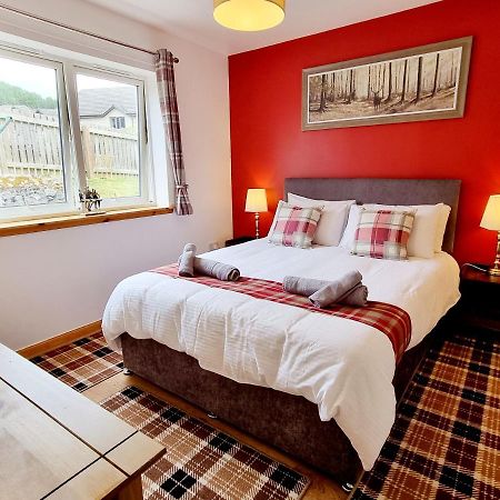 Hill View 2 Bedroom Free Parking 因弗内斯 外观 照片