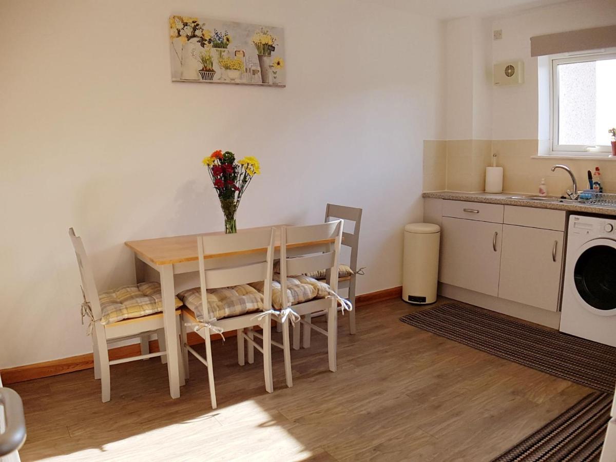 Hill View 2 Bedroom Free Parking 因弗内斯 外观 照片