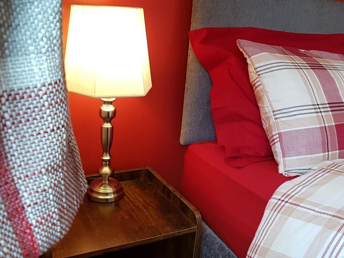 Hill View 2 Bedroom Free Parking 因弗内斯 外观 照片