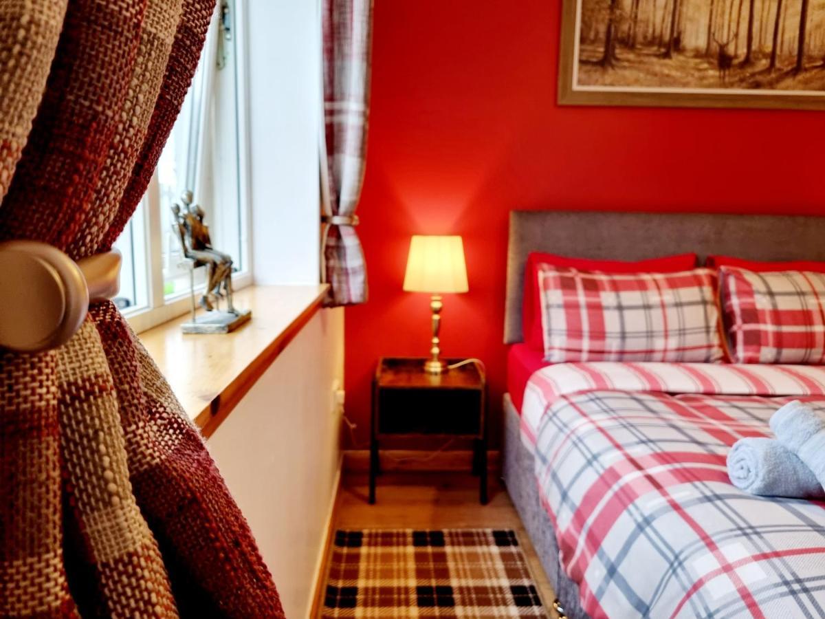 Hill View 2 Bedroom Free Parking 因弗内斯 外观 照片