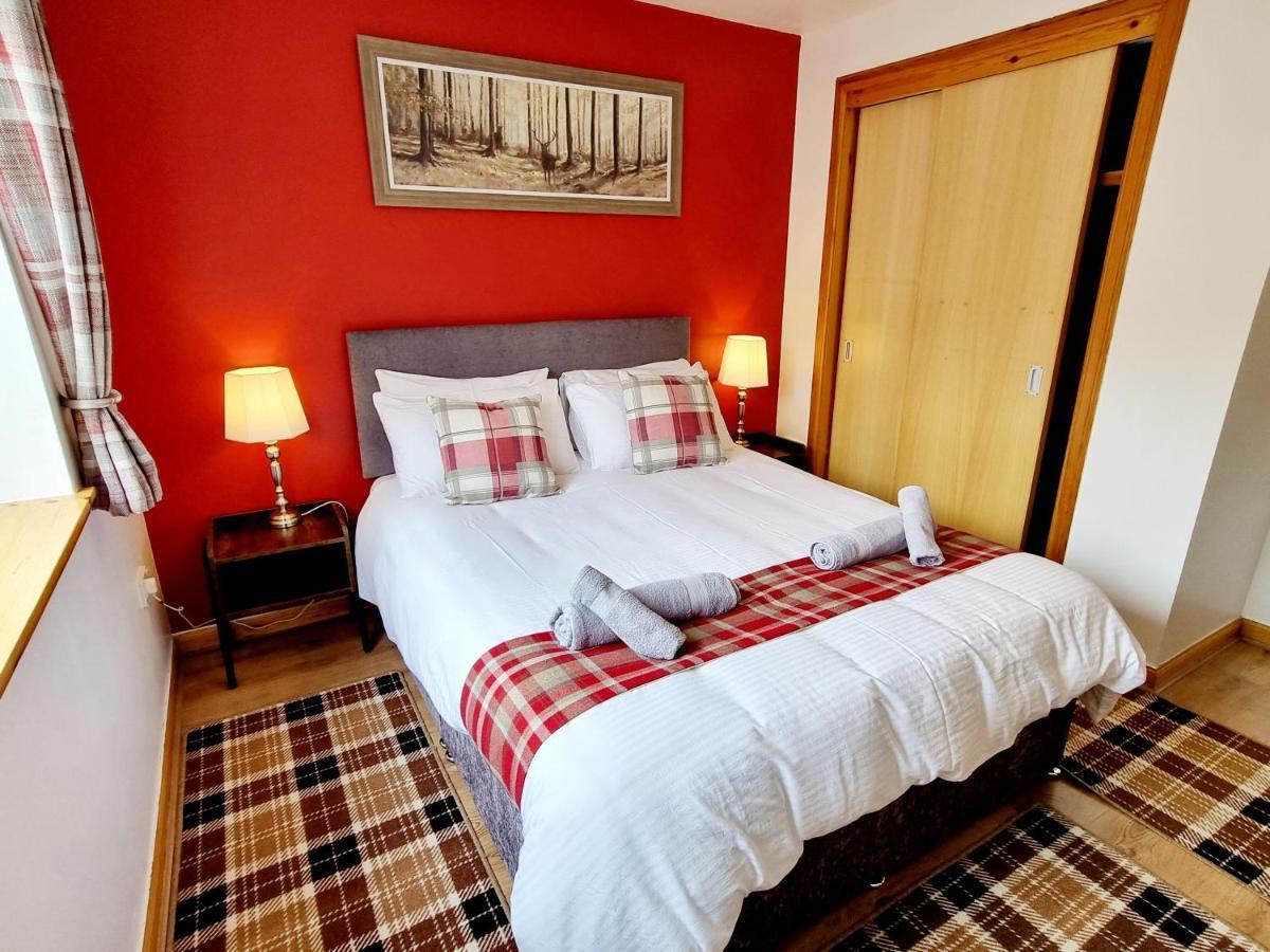 Hill View 2 Bedroom Free Parking 因弗内斯 外观 照片